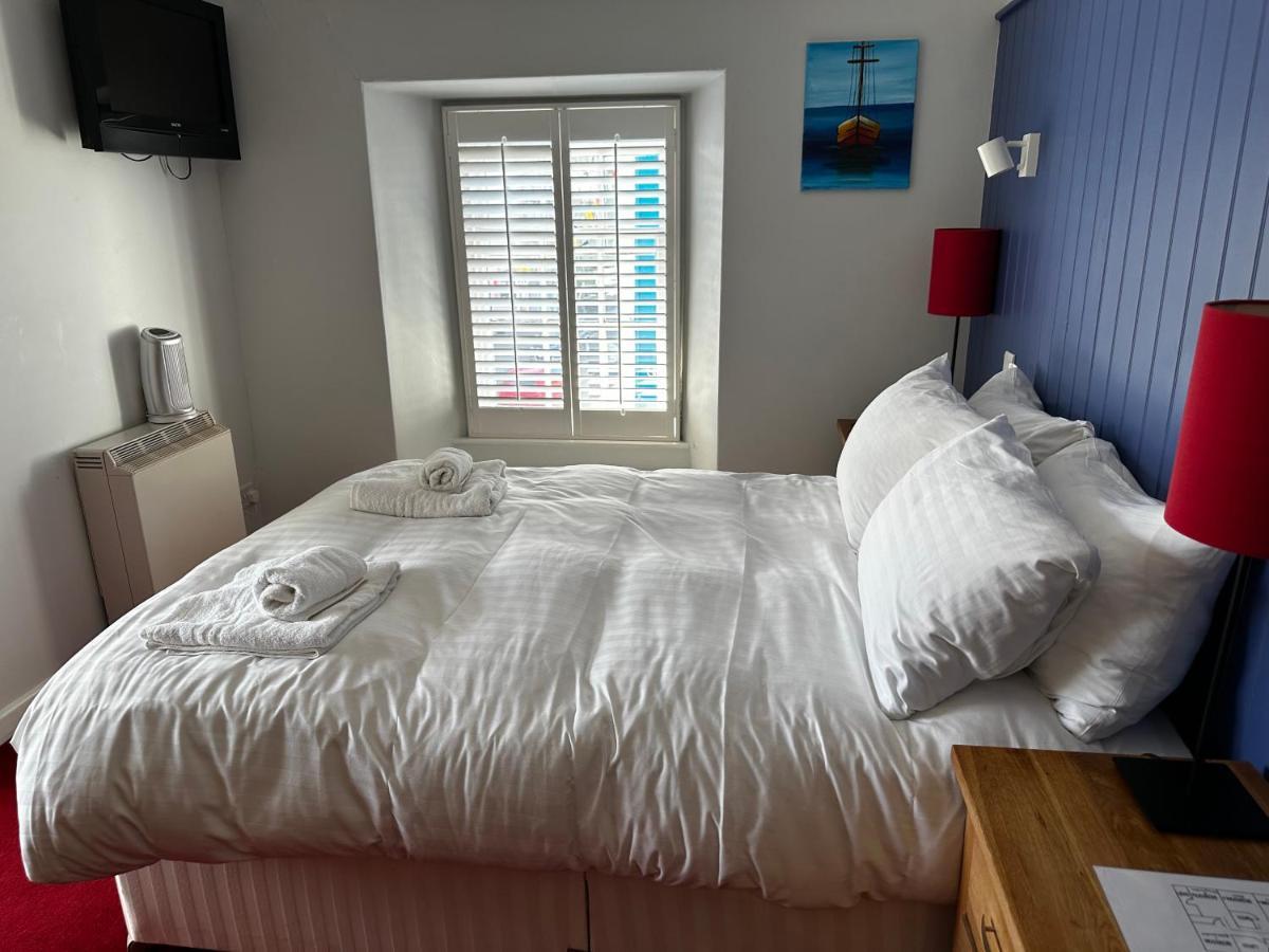 The Castle Hotel Aberaeron Exterior foto